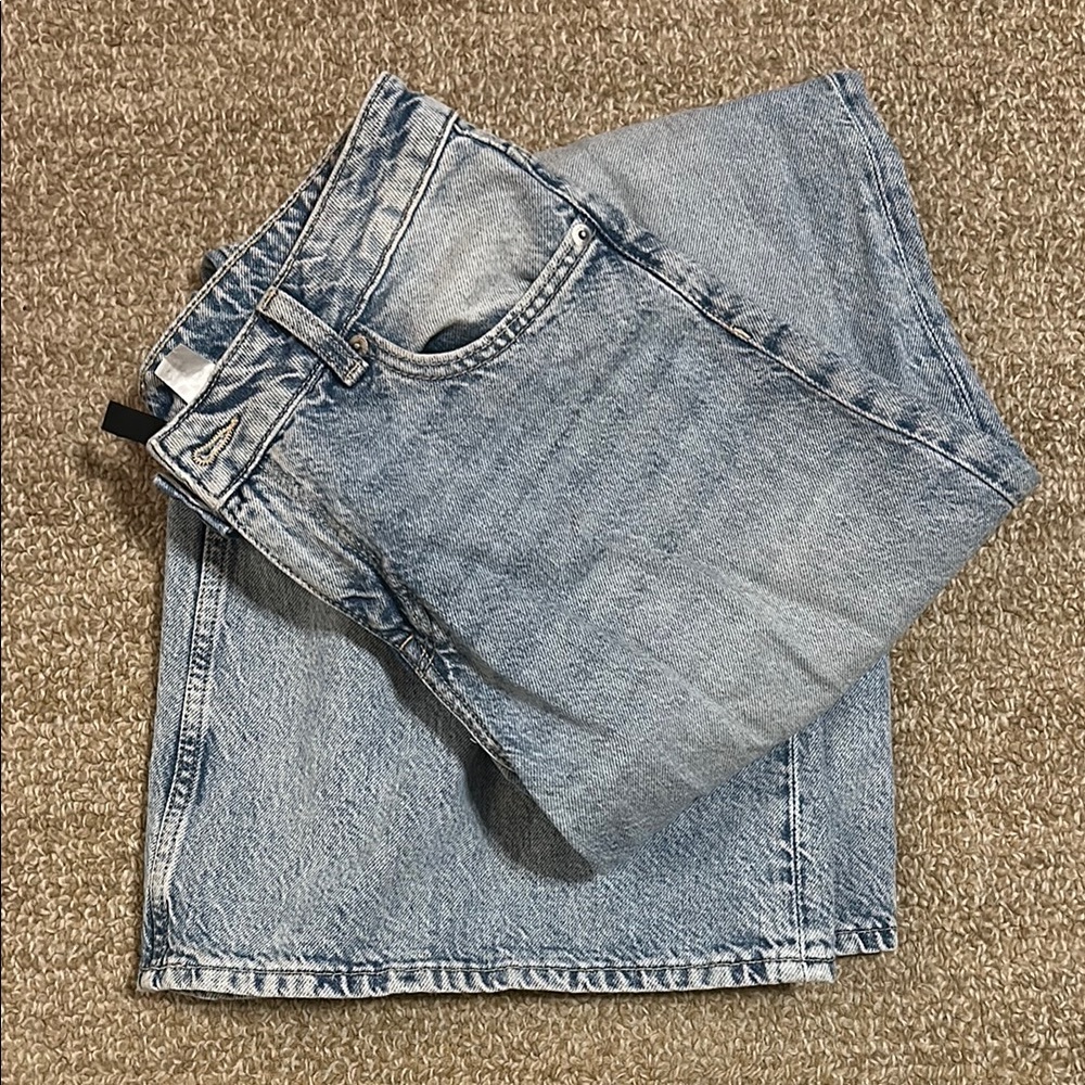 H&M Light Blue Boyfriend Jeans
